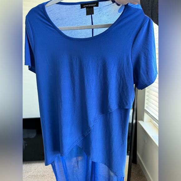 Blue runner top - Picture 2 of 3